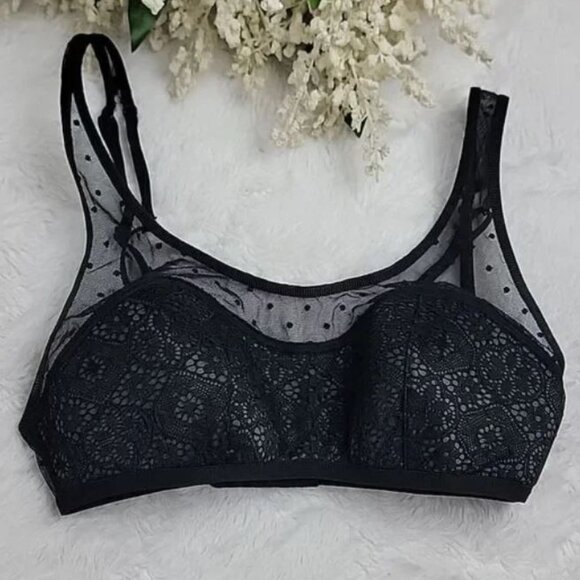 Victoria's Secret Other - 🌞 Victoria's Secret Bra Black Lace and Sheer Size Medium Women